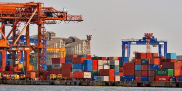 India’s imports from China reach record high in 2022, trade deficit surges beyond $100 billion