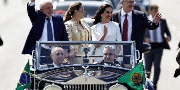 Luiz Inácio Lula da Silva assumes office as Brazil President for a third time