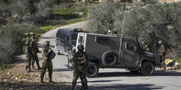 Palestinian who allegedly tried to stab Israeli fatally shot