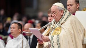 Pope marks new year as Vatican prepares to mourn Benedict