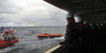 Ship sinks between South Korea and Japan; 9 remain unconscious