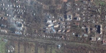 Strikes in east Ukraine despite Vladimir Putin’s ceasefire order