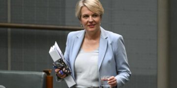 Australia rejects new coal mine on environmental grounds