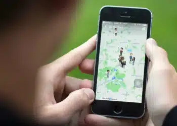 How To Share Your Live Location On Snapchat