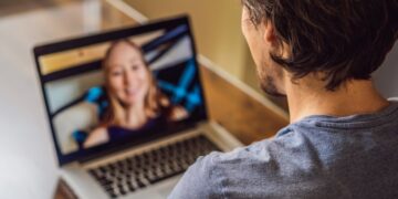 8 Best Omegle Alternatives - Best Sites to Talk with Strangers