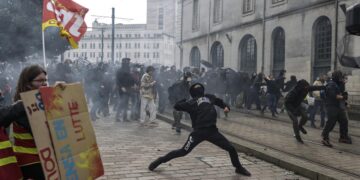 Anger at Macron mounts as French unions hold new protests