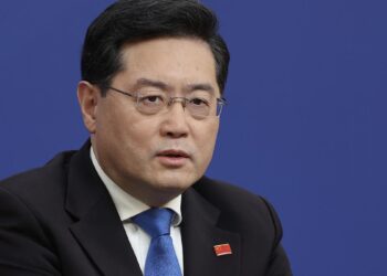 China wants Russia and Ukraine to hold peace talks, says Chinese diplomat