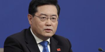 China wants Russia and Ukraine to hold peace talks, says Chinese diplomat