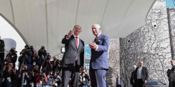 King Charles III addresses German Parliament, meets Scholz