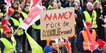 Largest strike in decades brings Germany to a standstill