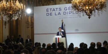 Macron shuns parliament to raise French retirement age