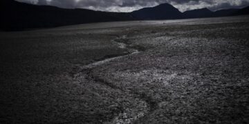 Nations approve key U.N. science report on climate change