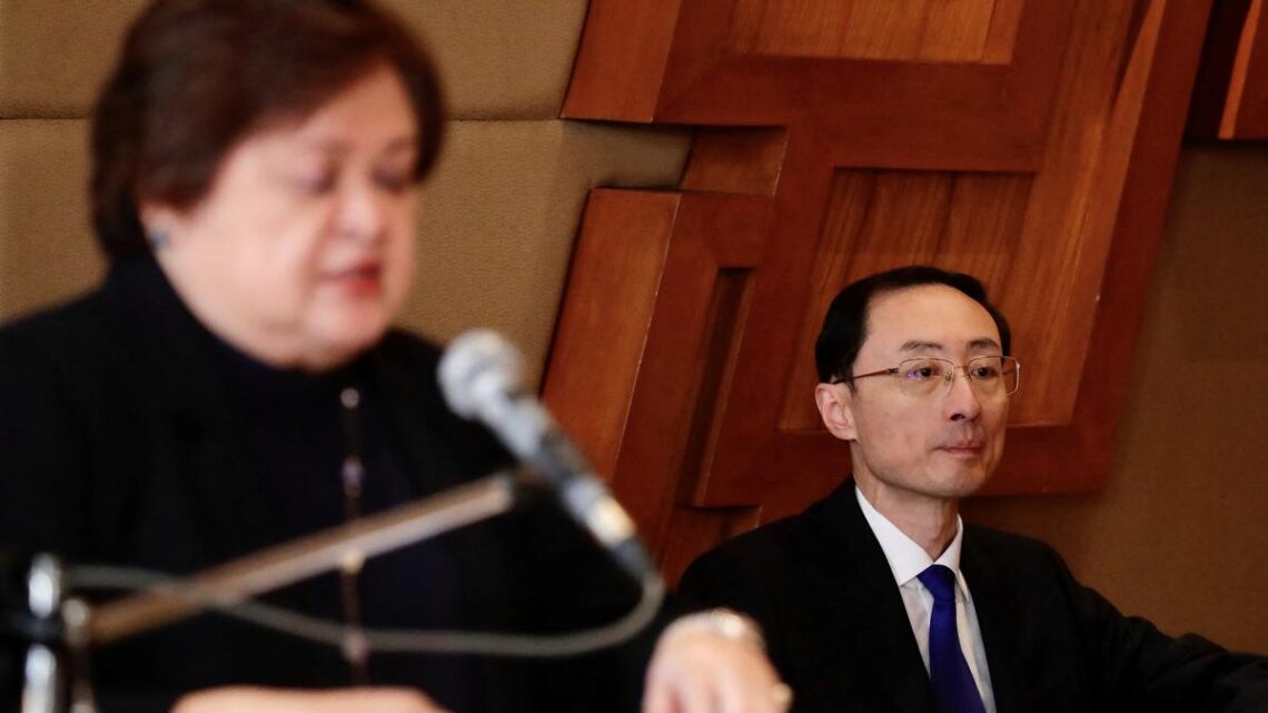 Philippines confronts Chinese diplomats over sea disputes Philippines confronts Chinese diplomats over sea disputes