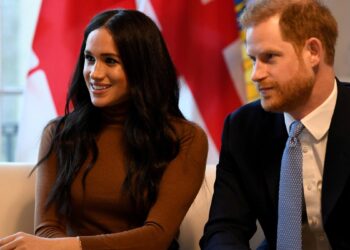 Prince Harry and Meghan to lose second home in U.K. -tabloid