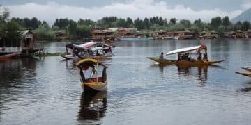 Top Five Most Beautiful Lakes To Visit In India