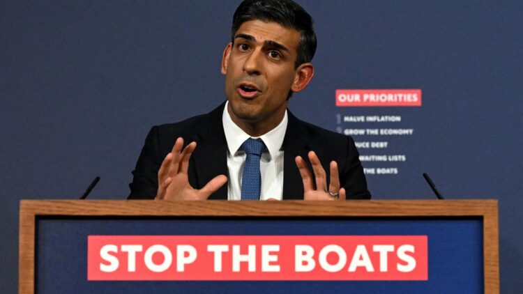 U.K.’s Sunak pledges to stop cross-Channel migrants