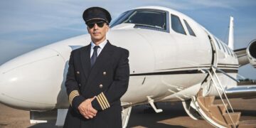 11 Necessary Qualifications For Piloting A Private Aircraft