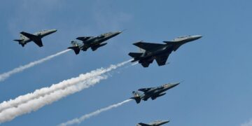 As the Ukraine war grinds on, Russia, India seek ways to keep defence trade afloat