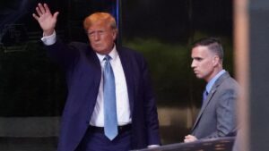 Donal Trump answers questions for seven hours in New York fraud lawsuit