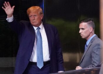 Donal Trump answers questions for seven hours in New York fraud lawsuit