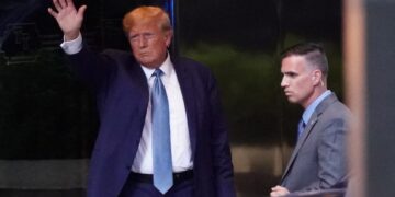 Donal Trump answers questions for seven hours in New York fraud lawsuit