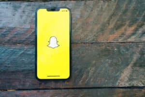 How To Turn On Dark Mode In Snapchat