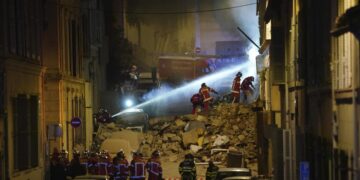 Marseille building collapses in France, fire stymies rescues