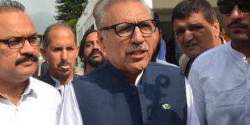 Pakistan President Alvi returns to Parliament Bill curtailing chief justice’s powers
