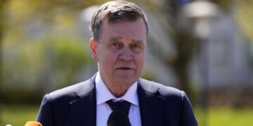 U.S. to begin training Ukrainian troops on Abrams tank