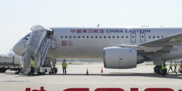 China’s first domestically built plane successfully makes its maiden commercial flight