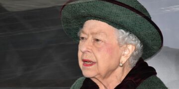 FBI files uncover plot to kill Queen Elizabeth II