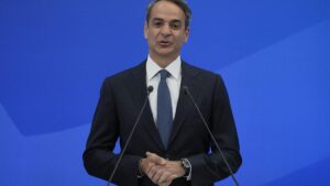 Greek PM Mitsotakis says has won decisive mandate to govern