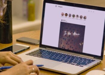 How To Post An Instagram Story From Laptop And PC