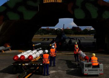 Taiwan in talks for $500 mn weapons package from U.S.: Defence Minister