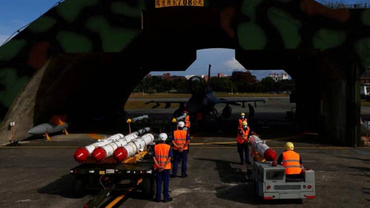 Taiwan in talks for $500 mn weapons package from U.S.: Defence Minister
