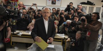 Turkish candidate Kilicdaroglu hardens stance before runoff against Erdogan