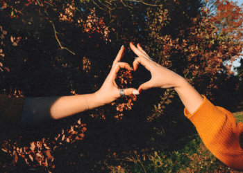 Why going to a psychic on your first date can actually be really fun