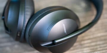 Bose 700 Review: Best Noise Canceling Headphones