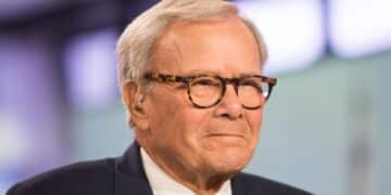 Tom Brokaw Opens Up About Incurable Blood Cancer In Reflective Talk About Retirement