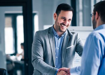 How to Learn to Communicate and Become a Pleasant Conversationalist?