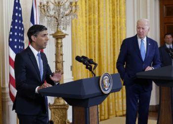 Britain gripped with 'a lot of unhappiness' at state of country's politics amid Biden visit