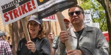 Hollywood Actors Prepare for Possible Strike