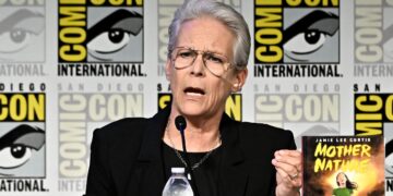 Jamie Lee Curtis Warns Comic-Con Crowd About Climate