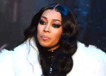 Singer Monica Stops Concert To Confront Man Punching A Woman