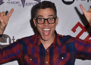 Steve-O Detained In London After Performing Daredevil Stunt In True ‘Jackass’ Fashion