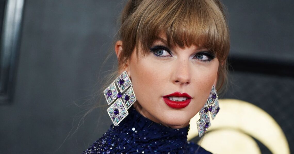 Taylor Swift Breaks Record for Most No. 1 Albums by a Woman