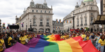 UK schools push 'gender badges' on 7-year-olds, LGBT ideology on religious students: watchdog