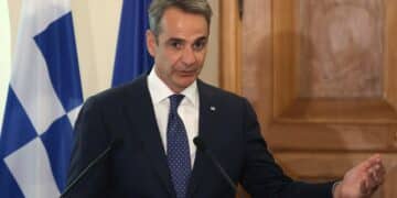 Greek PM eyes chance to normalize relations with Turkey, but demands rhetorical de-escalation