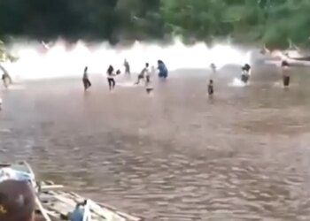 Suspension bridge collapses, injuring 32 in Indonesia, police say