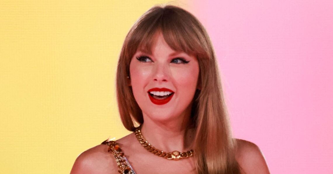 Taylor Swift Fans Erupt Over Surprise Announcement At Final Los Angeles Show